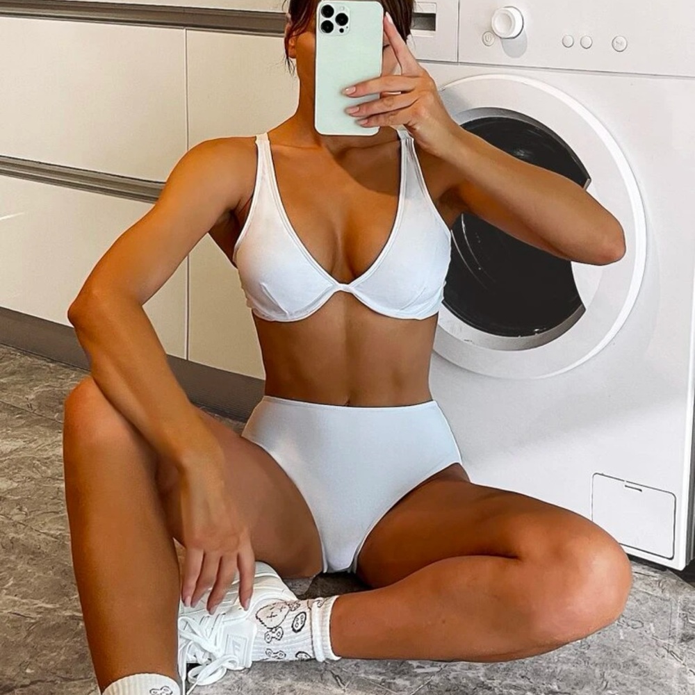 Bikini set high waisted bottoms